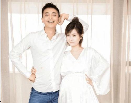 娱乐圈夫妻吃瓜,揭秘明星婚姻背后的真相 第3张 娱乐圈夫妻吃瓜,揭秘明星婚姻背后的真相 第3张